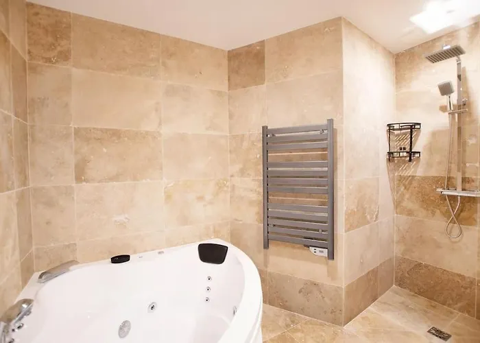 Avec Jacuzzi Dans Le 10e *